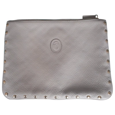 Pre-owned Trussardi Leather Clutch Bag In Grey