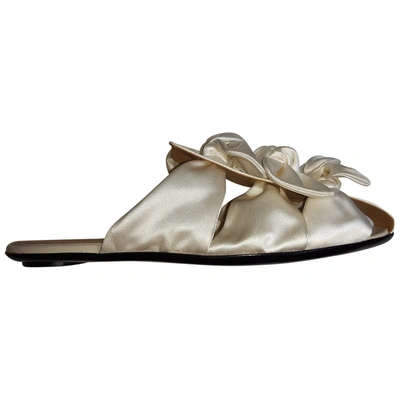 Pre-owned The Row White Leather Sandals