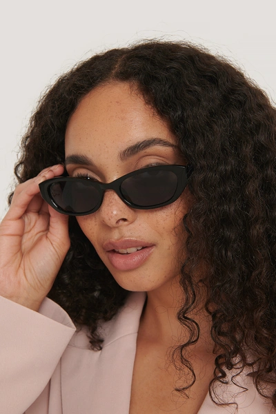 Na-kd Recycled Wide Drop Shape Sunglasses - Black