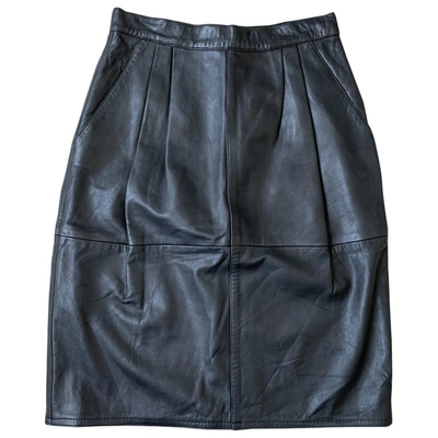 Pre-owned Gucci Leather Skirt In Black