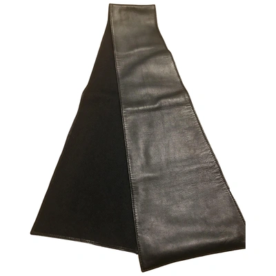Pre-owned Loewe Cashmere Scarf & Pocket Square In Black