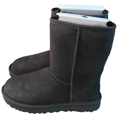 Pre-owned Ugg Boots In Grey