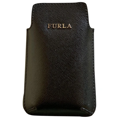 Pre-owned Furla Leather Purse In Black