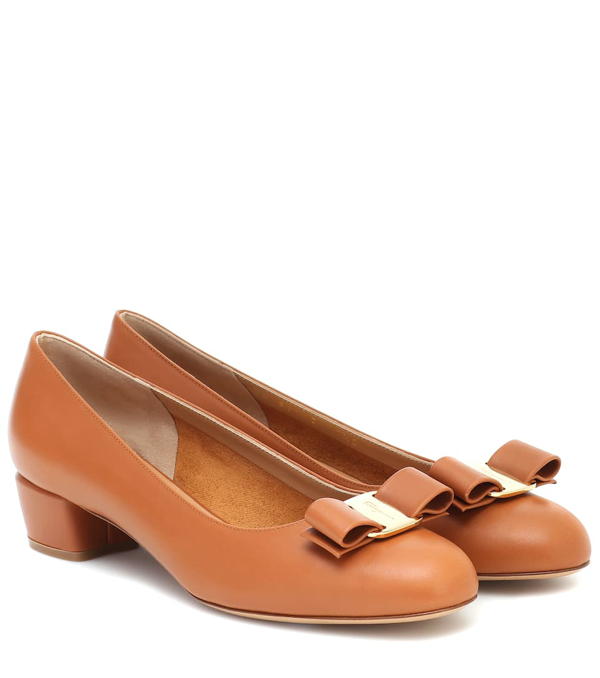 salvatore ferragamo leather pumps