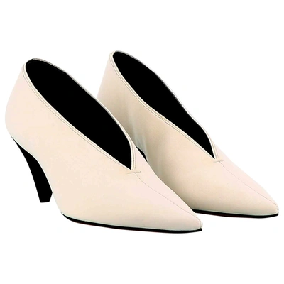 Pre-owned Celine Soft V Neck Leather Heels In White