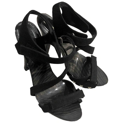 Pre-owned Manolo Blahnik Cloth Sandals In Black