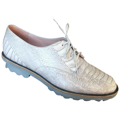Pre-owned Robert Clergerie Leather Lace Ups In White