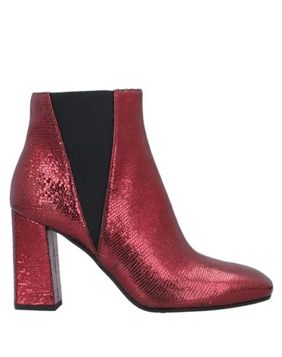 Pollini Ankle Boots In Maroon