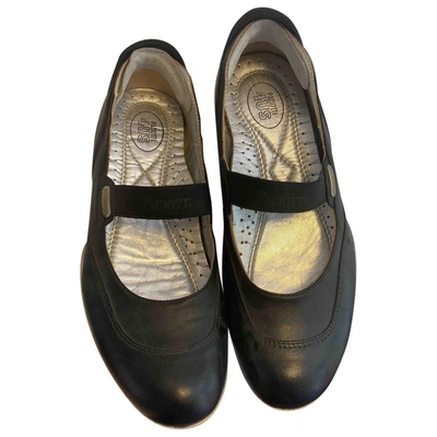 Pre-owned Cesare Paciotti Leather Ballet Flats In Black