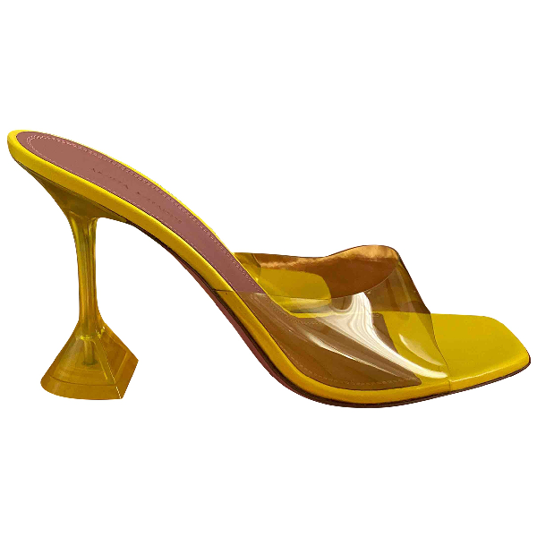 lupita sandals amina muaddi