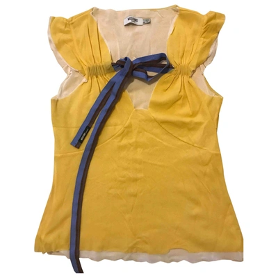 Pre-owned Moschino Cheap And Chic Yellow Viscose Top