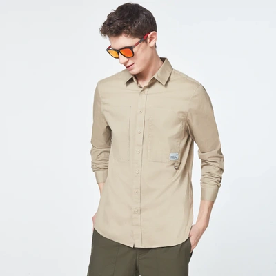 Oakley Workwear Patch Ls Shirt In Safari