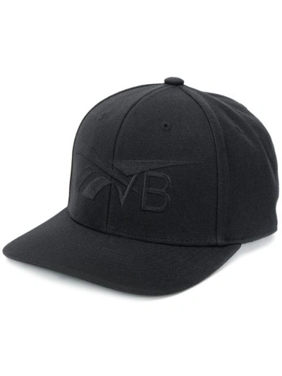 Victoria Beckham Embroidered Logo Baseball Cap In Black