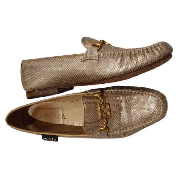 snake flats