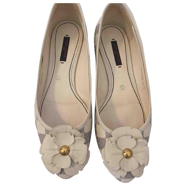 lv ballet flats