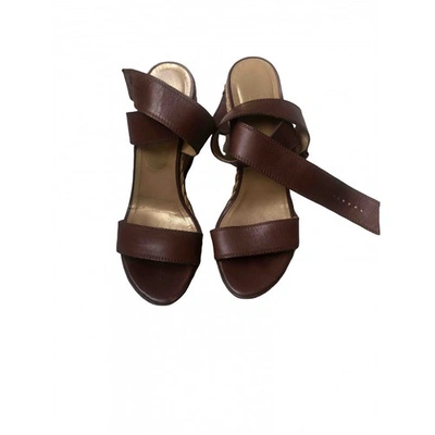 Pre-owned Stuart Weitzman Leather Sandals In Brown