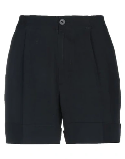 Marc By Marc Jacobs Shorts In Black