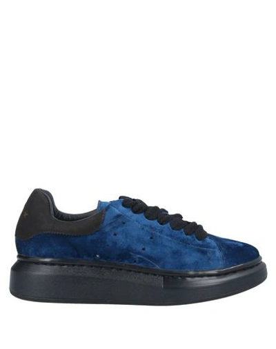 Invicta Sneakers In Dark Blue