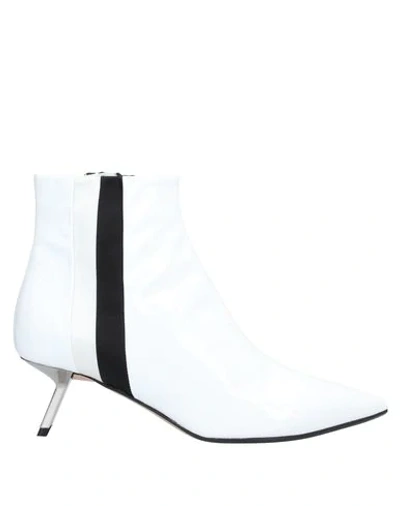 Alchimia Di Ballin Ankle Boots In White