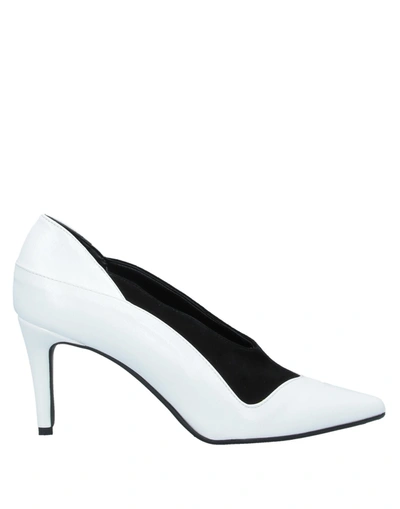 Estelle Pumps In White