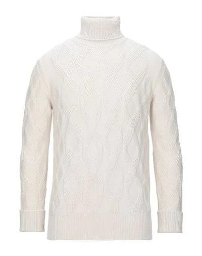 Paolo Pecora Turtlenecks In White