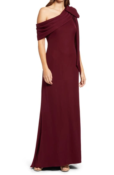 Tadashi Shoji One-shoulder Crepe Column Gown In Auburn