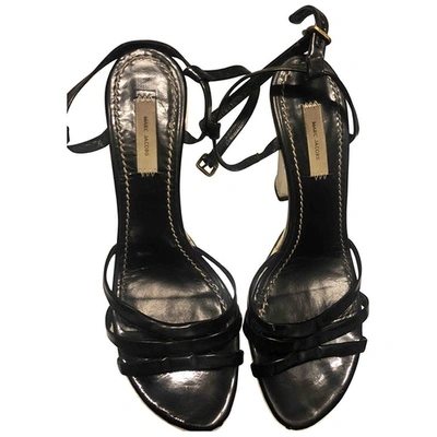 Pre-owned Marc Jacobs Patent Leather Sandals In Black