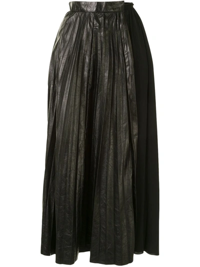 N°21 Pleated Leather Midi Skirt In Black