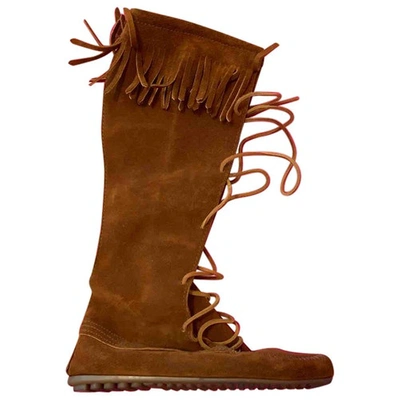 Pre-owned Minnetonka Camel Suede Boots
