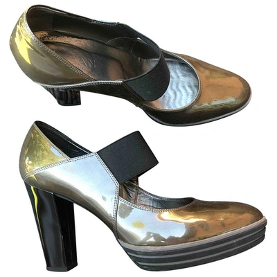 Pre-owned Hogan Patent Leather Heels In Green