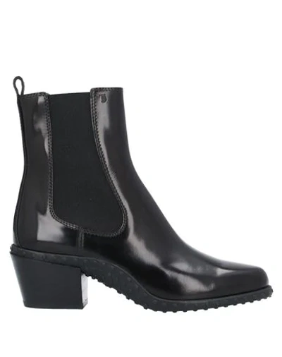 Tod's Ankle Boots In Black