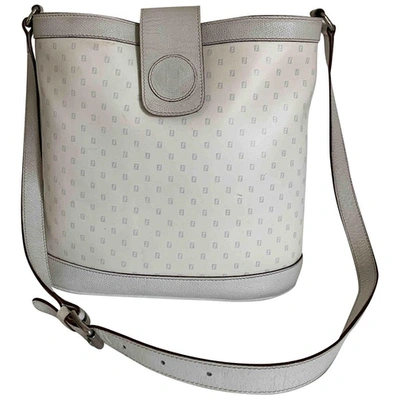 Pre-owned Fendi Cloth Handbag In White