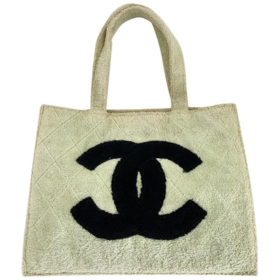 Pre-owned Chanel Tote In Green