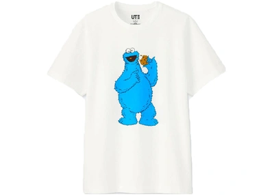 Pre-owned Kaws X Uniqlo X Sesame Street Cookie Monster Tee (japanese Sizing) White