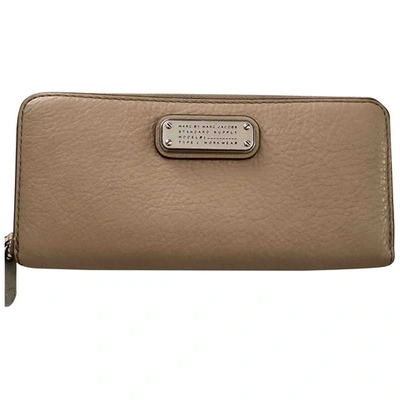 Pre-owned Marc By Marc Jacobs Leather Wallet In Beige