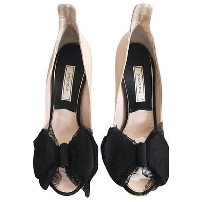 Pre-owned Nina Ricci Patent Leather Heels In Beige