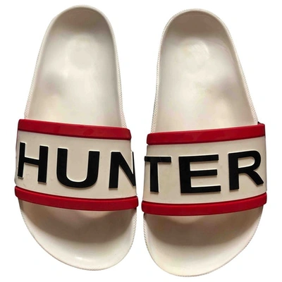 Pre-owned Hunter Flats In White