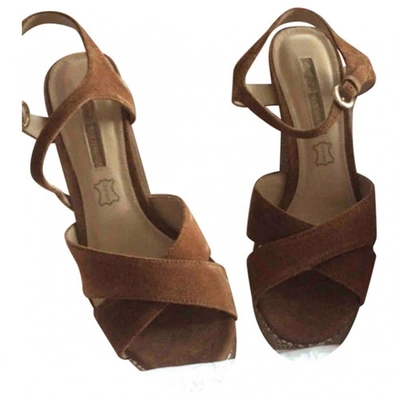 Pre-owned Buffalo Leather Sandals In Beige