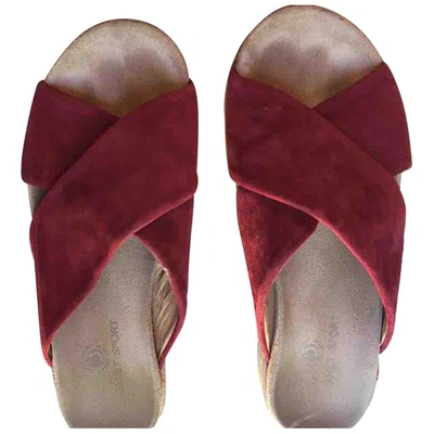 Pre-owned Janet & Janet Leather Mules In Burgundy