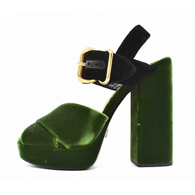 Pre-owned Prada Green Velvet Sandals