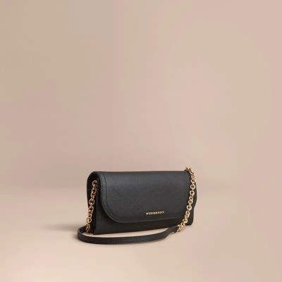 Burberry - Henley Soft Grain Wallet On Chain Black