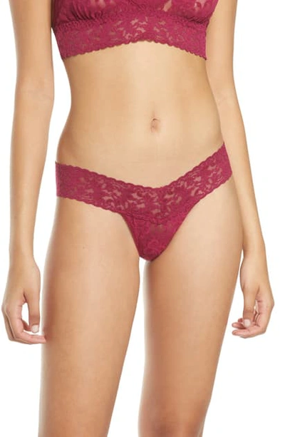 Hanky Panky Signature Lace Low Rise Thong In Dark Pomegranate