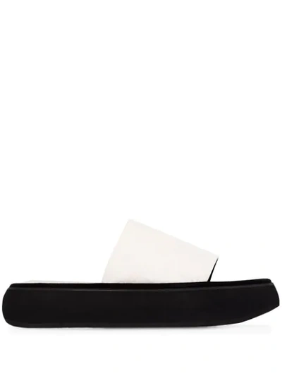 Osoi Boat 40 Flatform Leather Sandals In White