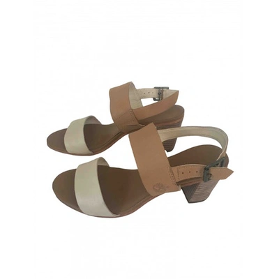 Pre-owned Timberland Leather Sandals In Camel