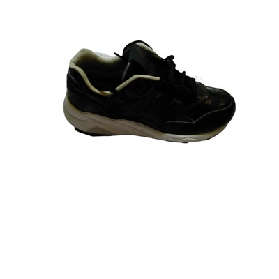 Pre-owned New Balance Patent Leather Trainers In Black