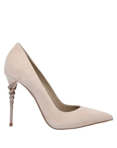 Le Silla Pumps In Ivory
