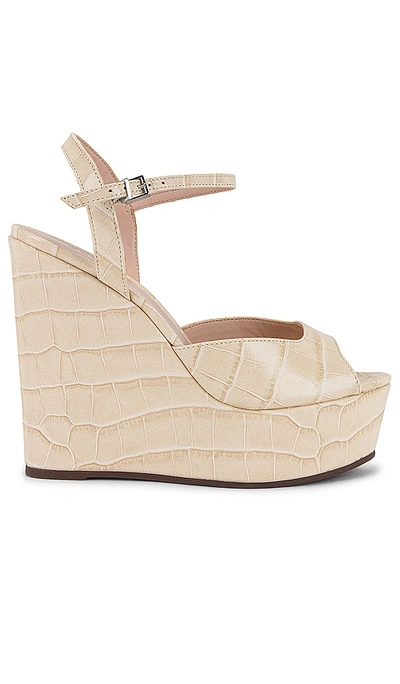 Schutz Dilene Wedge In Almond Buff