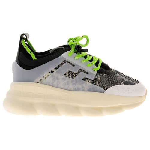 gray versace chain reaction