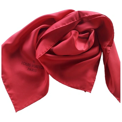 Pre-owned Louis Vuitton Silk Scarf & Pocket Square In Red