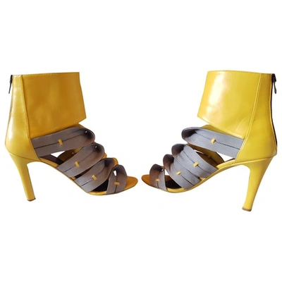 Pre-owned Balenciaga Yellow Leather Heels